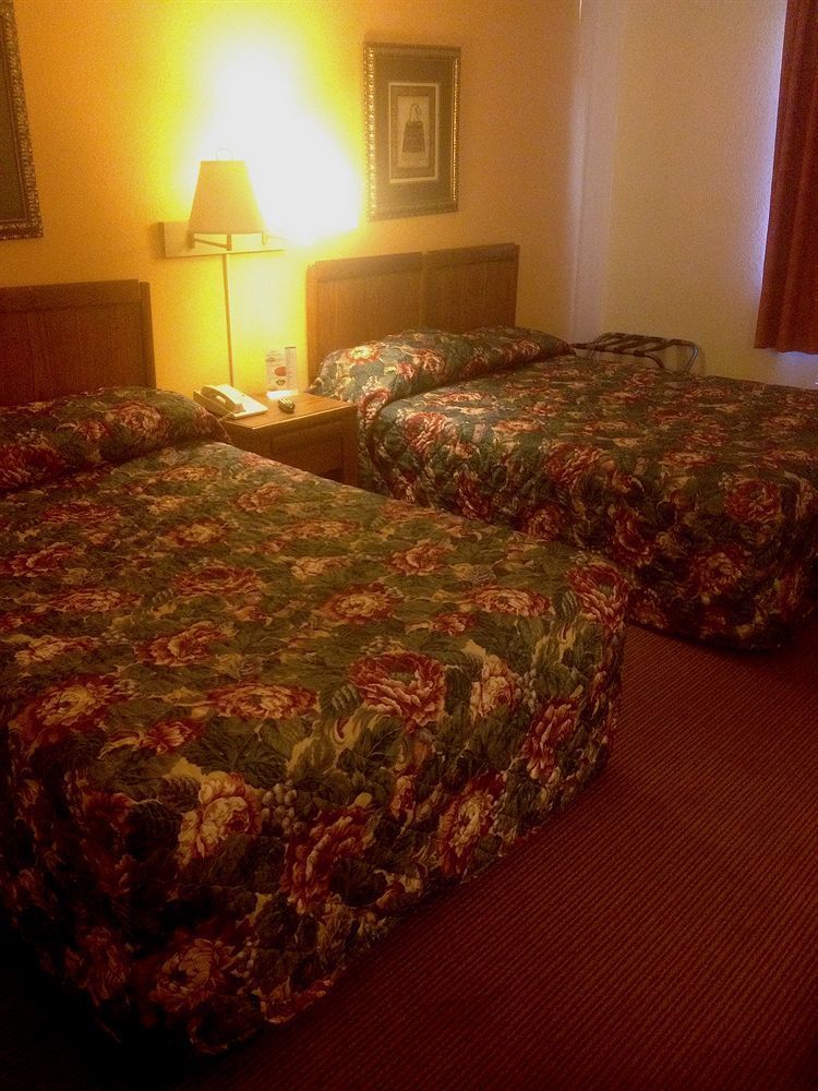 Red Roof Inn Dry Ridge Εξωτερικό φωτογραφία